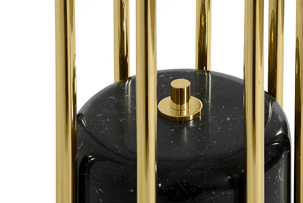 Lampe sur pied en laiton Niku BRABBU usine BRABBU de l'Italie. Foto №3