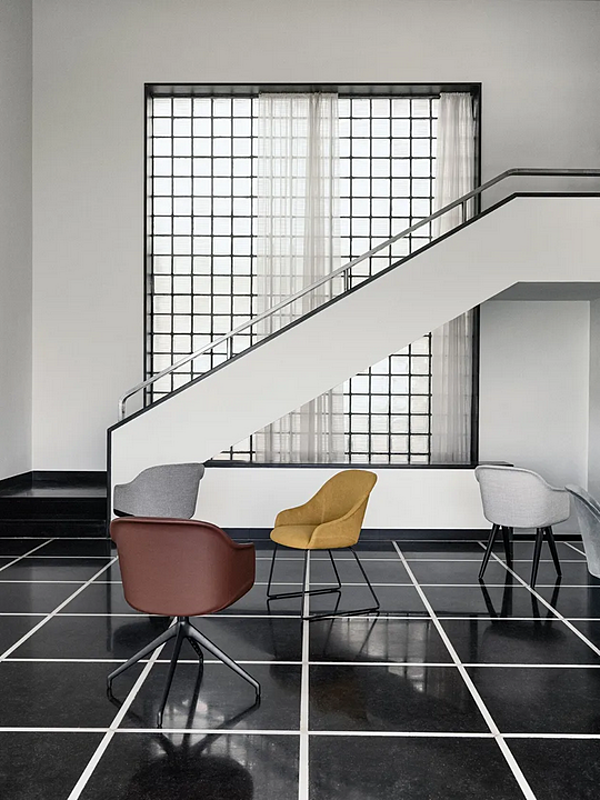 Chaise pivotante en tissu rembourré avec accoudoirs Potocco LYZ 918 GC 918/GC usine POTOCCO de l'Italie. Foto №2