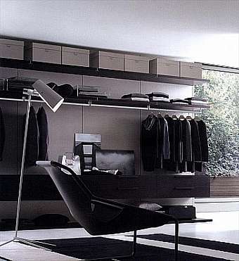 Dressing Walk-in-closet