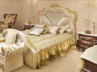 Lit double avec tête de lit rembourrée Modenese Luxury Interiors 15205 Lit double avec tête de lit rembourrée Modenese Luxury Interiors 15205 usine MODENESE GASTONE de l'Italie
