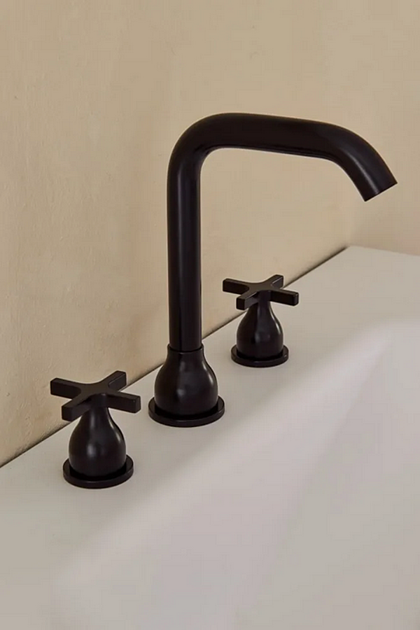 Robinet en laiton à 3 trous pour lavabo AGAPE Memory usine Agape de l'Italie. Foto №2