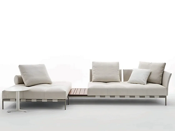 Canapé d'extérieur en tissu sectionnel Pixel Light Saba usine SABA de l'Italie. Foto №1