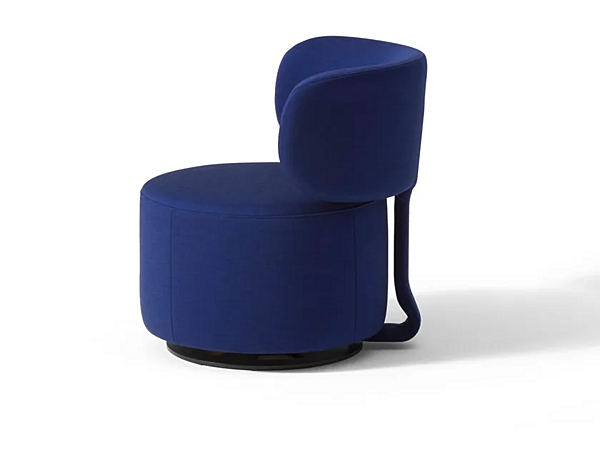 Fauteuil en tissu avec accoudoirs CASSINA Tamburound usine CASSINA de l'Italie. Foto №1
