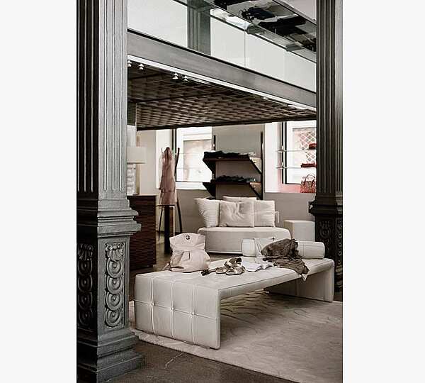 Accessoires PORADA usine PORADA de l'Italie. Foto №7