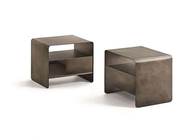 Table de chevet rectangulaire en métal avec tiroirs Foglio Flou usine Flou de l'Italie. Foto №1