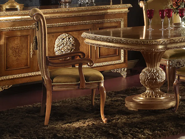 Fauteuil en tissu avec accoudoirs Royal A.R. Arredamenti 709 usine A.R.ARREDAMENTI SRL de l'Italie. Foto №2