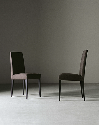 Chaise Diaz