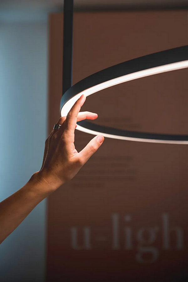 Suspension en métal LED U Light AXOLIGHT usine Axolight de l'Italie. Foto №11