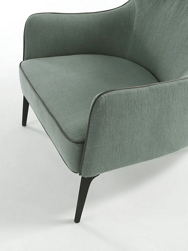 Fauteuil Bergère en tissu avec accoudoirs Frigerio Crosby usine Frigerio de l'Italie. Foto №6