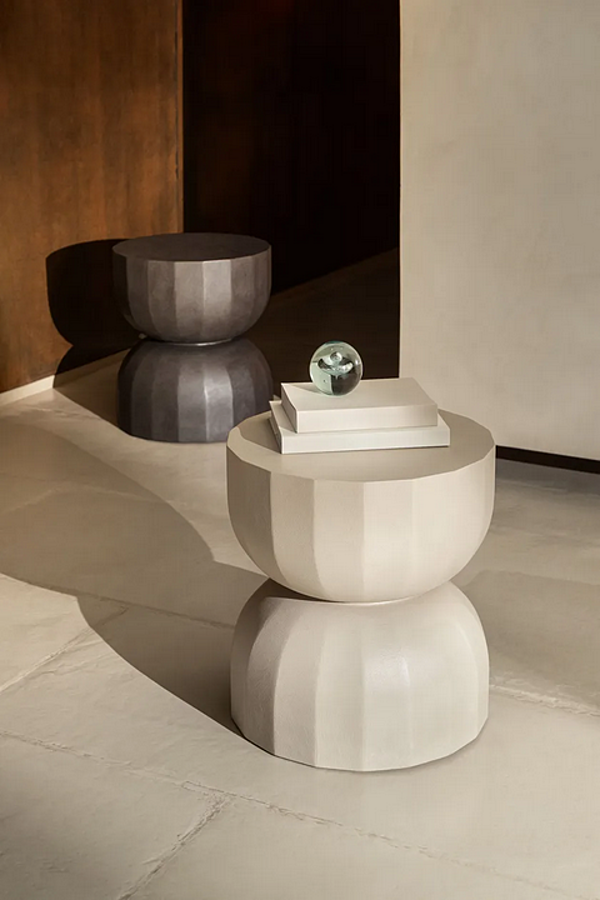 Table basse ronde en polyuréthane Saba Teo usine SABA de l'Italie. Foto №5