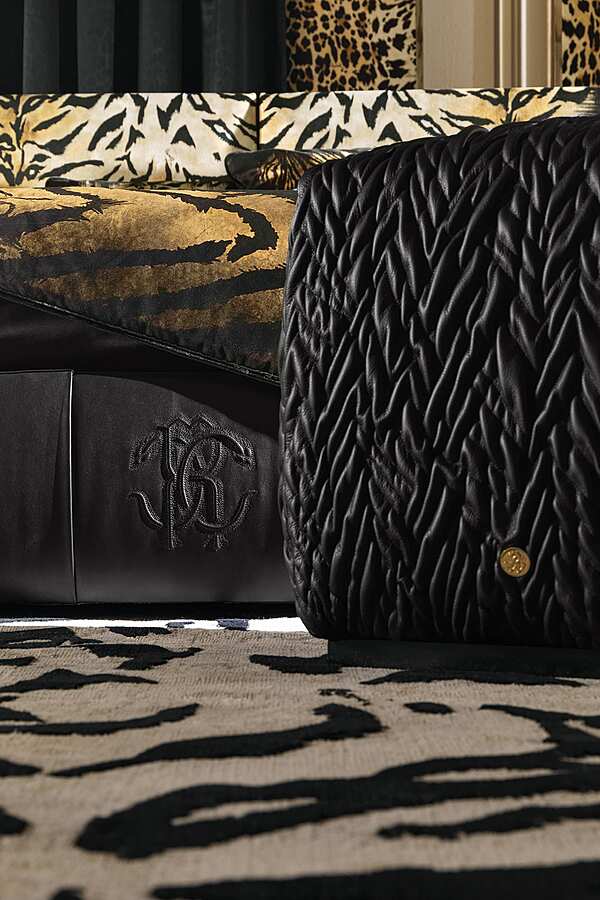 Lit ROBERTO CAVALLI MORNE usine ROBERTO CAVALLI de l'Italie. Foto №5