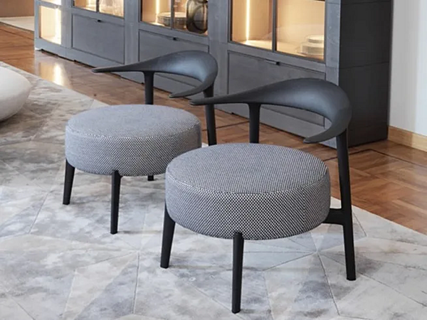 Fauteuil rembourré avec accoudoirs en tissu Ripple GIORGETTI 52760, 52761 usine GIORGETTI de l'Italie. Foto №3
