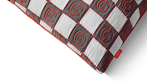 Coussin géométrique en tissu avec cadre carré CASSINA Chess usine CASSINA de l'Italie. Foto №10