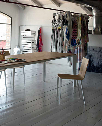 Chaise 40.86 KATE