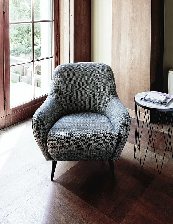 Fauteuil avec accoudoirs en tissu ou cuir VIBIEFFE collection NIDO 650 usine VIBIEFFE de l'Italie. Foto №2