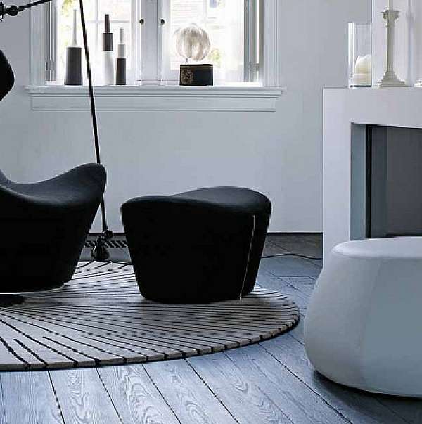 Pouf B & AMP; B ITALIA GP Papilio usine B&B ITALIA de l'Italie. Foto №1