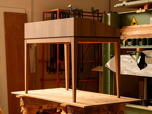 Bureau secrétaire en noyer DALE Ideale G 151 usine DALE de l'Italie. Foto №5
