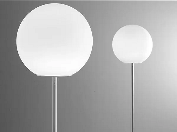 Lampe sur pied en verre Lumi Sfera Fabbian usine Fabbian de l'Italie. Foto №1
