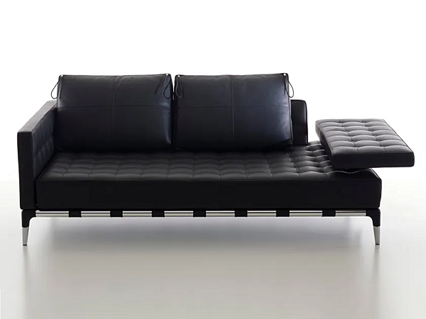 Canapé en cuir capitonné CASSINA Prive 241 usine CASSINA de l'Italie. Foto №2