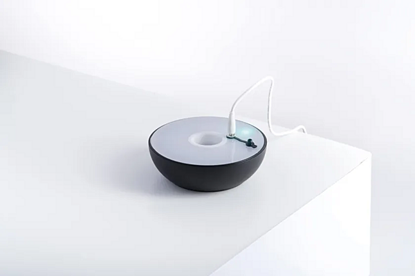 Lampe de sol portable multifonctionnelle en matériau flottant AXOLIGHT usine Axolight de l'Italie. Foto №17