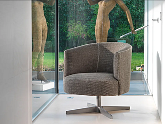 Fauteuil pivotant en tissu avec accoudoirs Camilla GYFORM