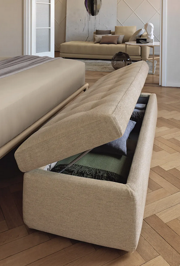 Pouf banc en tissu Iko Flou usine Flou de l'Italie. Foto №8