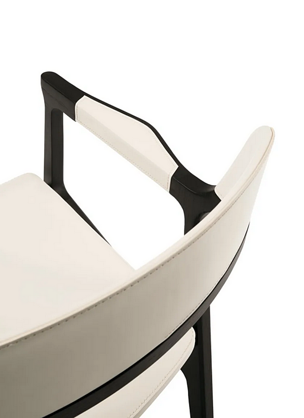 Chaise en frêne avec accoudoirs Alexa GIORGETTI 65315 usine GIORGETTI de l'Italie. Foto №2