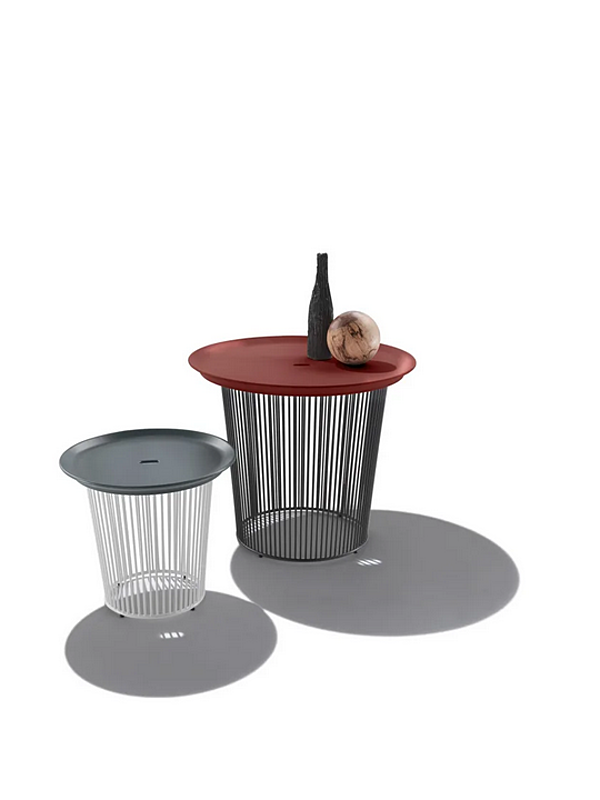 Table d'appoint ronde en matériau extérieur Berry FLEXFORM usine FLEXFORM de l'Italie. Foto №4