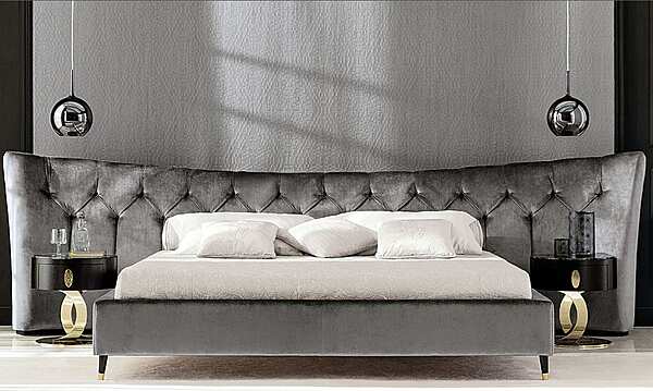 Lit double avec tête de lit capitonnée en tissu OPERA CONTEMPORARY ANGELO CAPPELLINI usine OPERA CONTEMPORARY de l'Italie. Foto №3