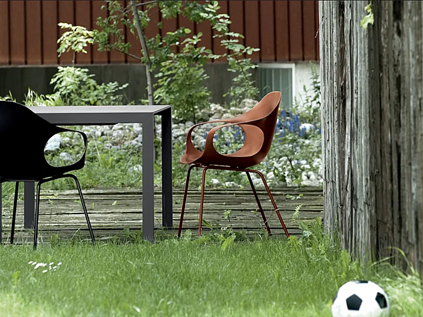 Chaise en polyuréthane avec accoudoirs Elephant Kristalia usine Kristalia de l'Italie. Foto №4