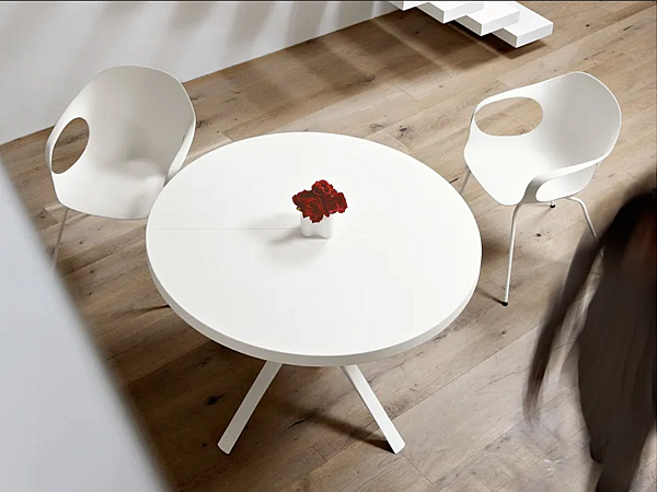 Chaise en polyuréthane avec accoudoirs Elephant Kristalia usine Kristalia de l'Italie. Foto №5