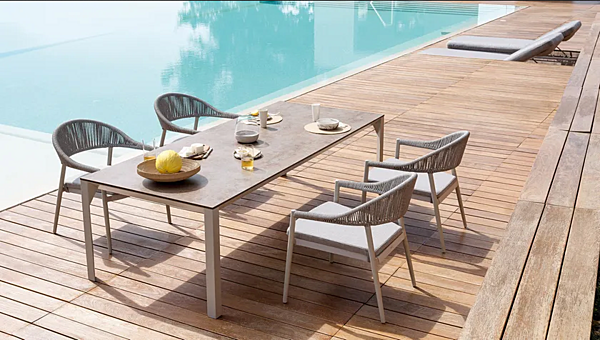 Chaise empilable en aluminium revêtue de poudre avec accoudoirs VARASCHIN Clever Lounge 229L5, 229L3 usine VARASCHIN de l'Italie. Foto №19