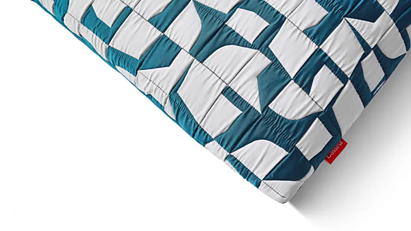 Coussin géométrique en tissu avec cadre mosaïque CASSINA usine CASSINA de l'Italie. Foto №8
