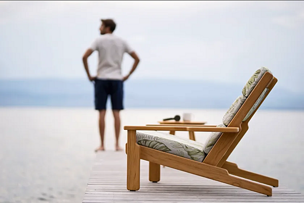 Fauteuil de jardin en teck rembourré avec accoudoirs VARASCHIN Bali 2384 usine VARASCHIN de l'Italie. Foto №10