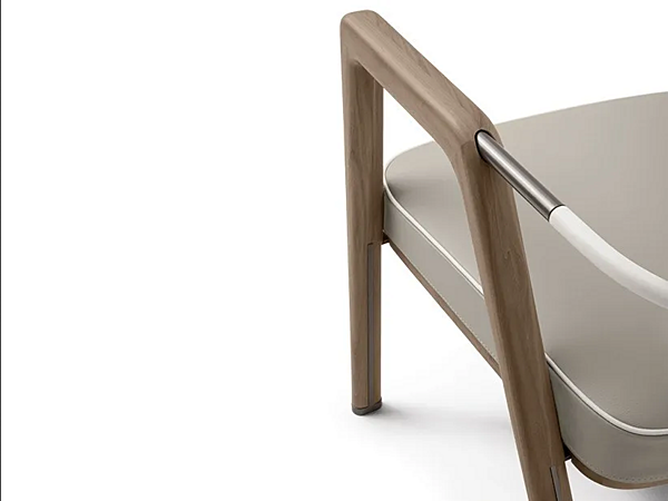 Fauteuil en cuir et tissu avec accoudoirs Elsa GIORGETTI usine GIORGETTI de l'Italie. Foto №5
