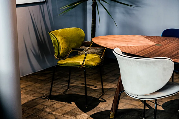 Fauteuil en tissu avec accoudoirs Kalida Black Tie KAL21BRC usine Black Tie de l'Italie. Foto №4