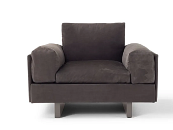 Fauteuil avec accoudoirs en tissu tau AMURA AM006.010 usine AMURA de l'Italie