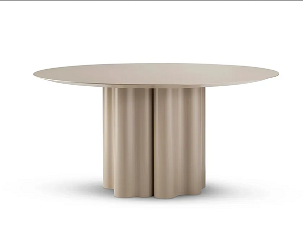 Table ronde avec base en polyuréthane et plateau MDF laqué Teatro Magico Saba usine SABA de l'Italie. Foto №1