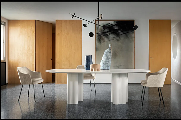 Table ovale en MDF laqué avec base en polyuréthane Teatro Magico Saba usine SABA de l'Italie. Foto №3