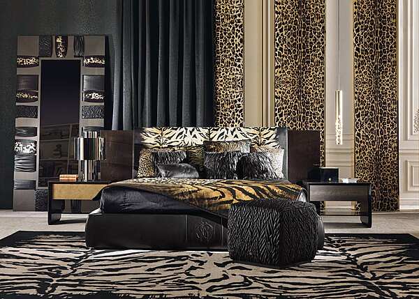 Pouf ROBERTO CAVALLI WADDI usine ROBERTO CAVALLI de l'Italie. Foto №6