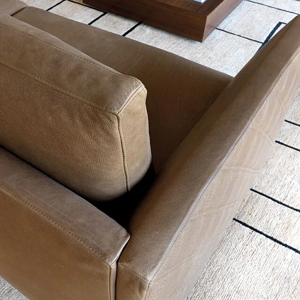 Canapé d'angle en cuir avec repose-pieds GYFORM Eliot usine Gyform de l'Italie. Foto №4