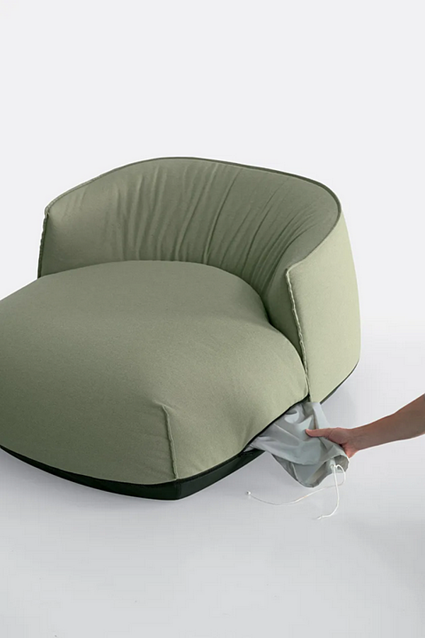 Fauteuil de jardin avec accoudoirs en Sunbrella Kristalia Brioni extérieur usine Kristalia de l'Italie. Foto №7