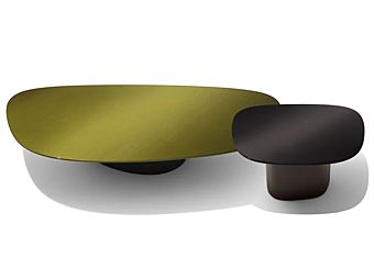 Table basse en bois pour salon Galet GIORGETTI
