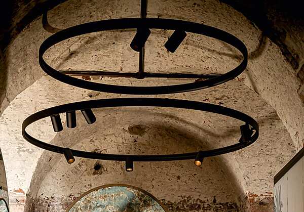 Lustre DELTALIGHT Superloop usine DELTALIGHT de l'Italie. Foto №4