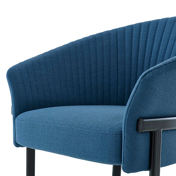 Fauteuil en tissu avec accoudoirs Valmy LIGNE ROSET usine LIGNE ROSET de l'Italie. Foto №3