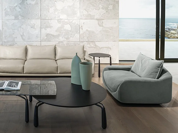 Fauteuil en cuir avec accoudoirs Martini GIORGETTI 69880 usine GIORGETTI de l'Italie. Foto №3