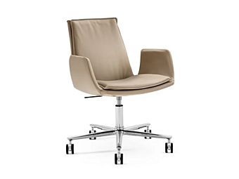 Chaise de bureau en cuir ajustable en hauteur avec accoudoirs Eforma collection Lara 5 façons Chaise de bureau en cuir ajustable en hauteur avec accoudoirs Eforma collection Lara 5 façons usine Eforma de l'Italie