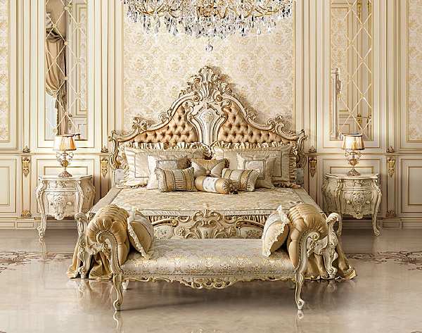 Chambre à coucher classique dans une finition claire avec peinture et dorure en tissu d'ameublement usine MODENESE GASTONE de l'Italie. Foto №1