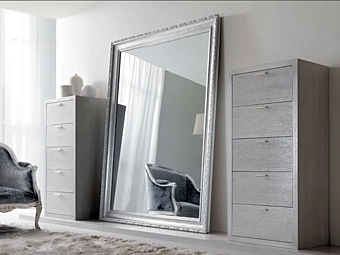 Miroir sur pied cadre Greta CORTEZARI 342 Miroir sur pied cadre Greta CORTEZARI 342 usine CORTE ZARI de l'Italie