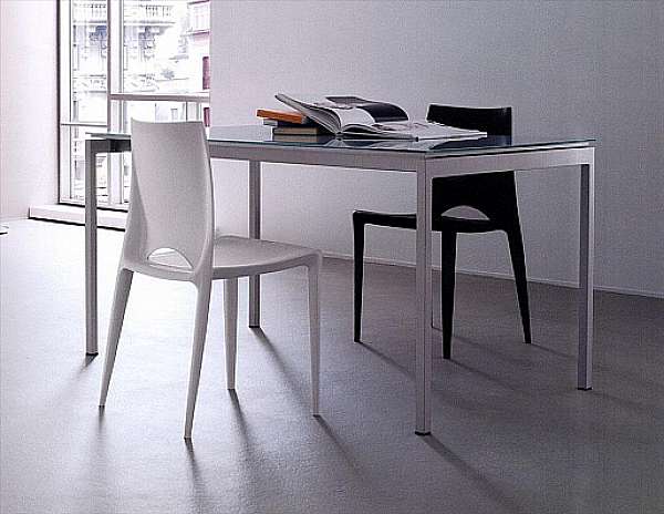 Table sedit Oscar usine SEDIT de l'Italie. Foto №1